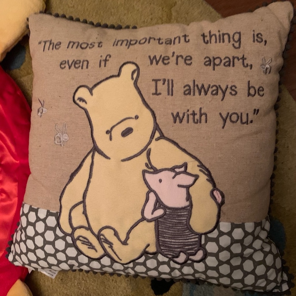 Pooh & Piglet Pillow